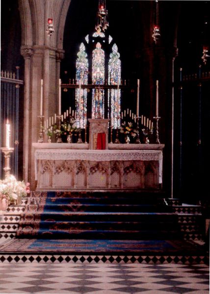 File:The WW1 War Memorial of St Alban's Church.JPG